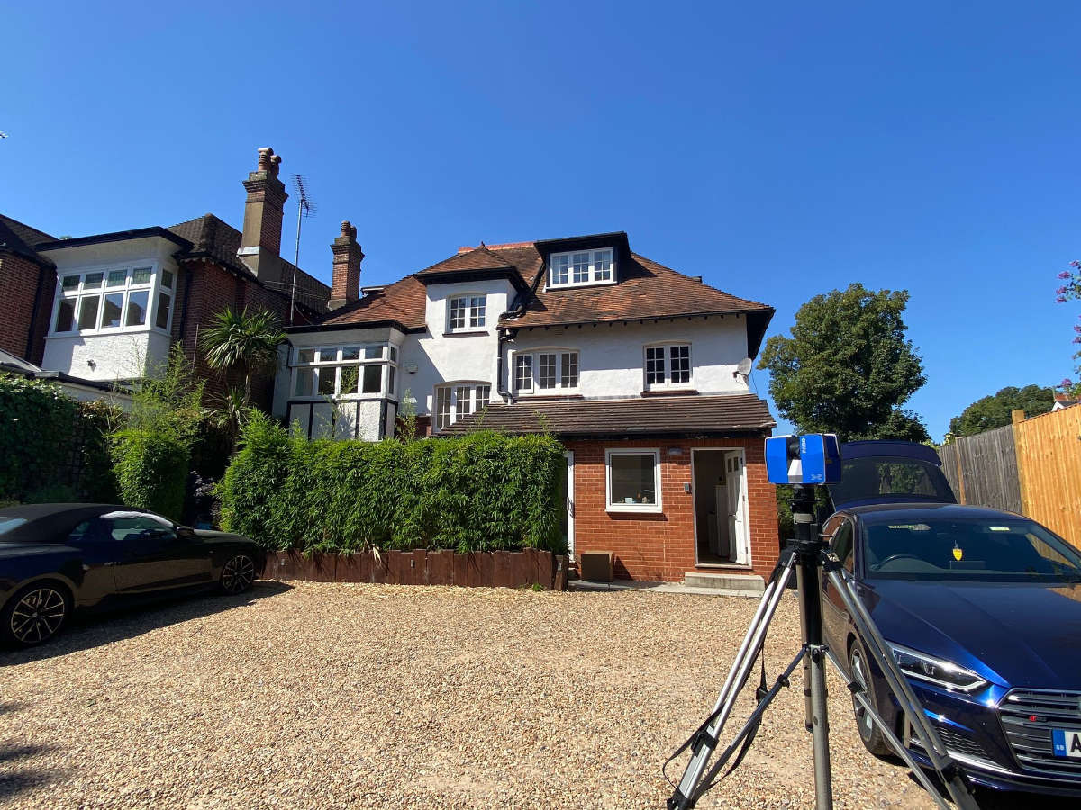 Luke - FARO in front of large residential property 2
